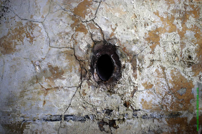 the end of a small metal pipe